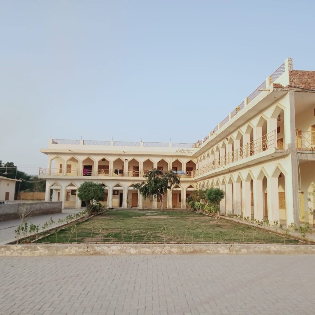 jamiadaruluoomsadiqabad
