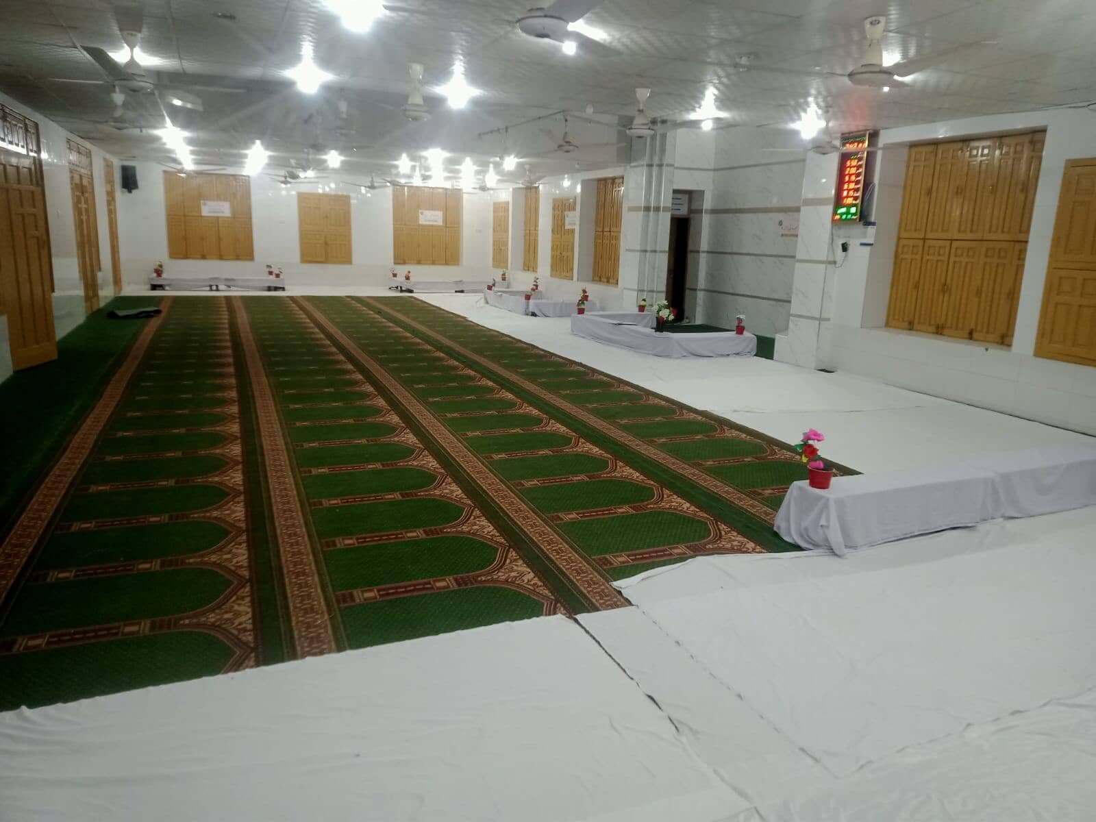 jamiadaruluoomsadiqabadclassrooms