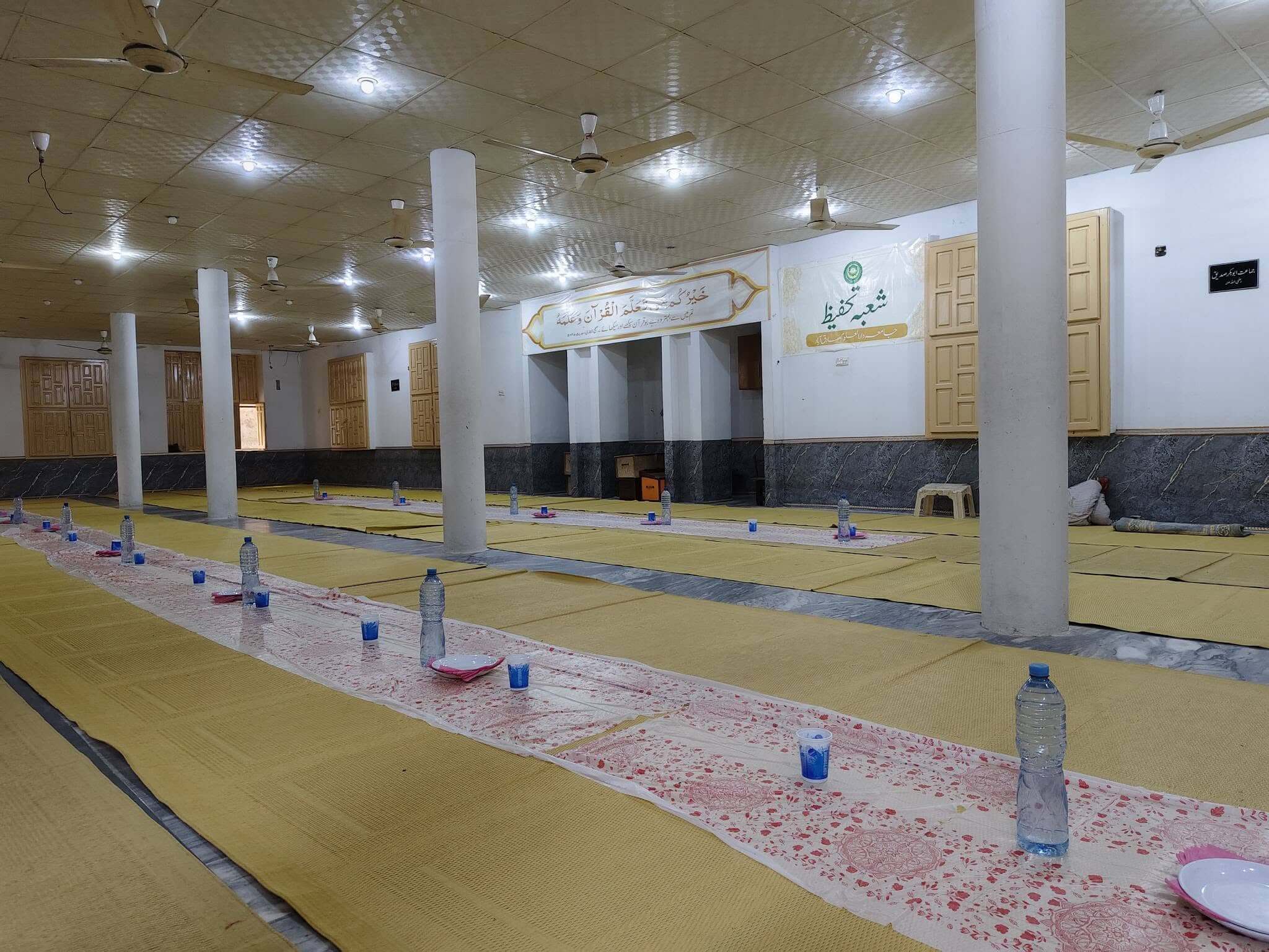 jamia-darul-uloom-sadiqabad-dining-hall